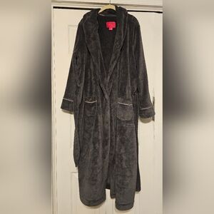 Victoria's Secret Plush Black Robe